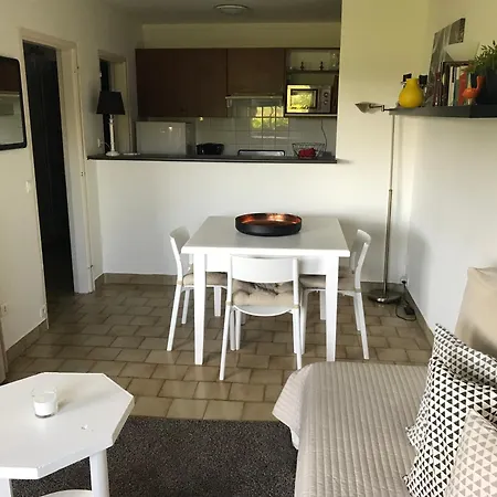 - 40 M2 * Saint-Tropez