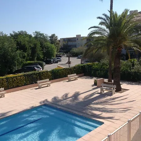 Apartamento - 40 M2 *