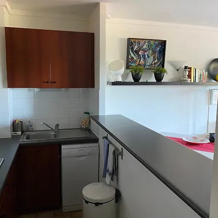 - 40 M2 Daire Saint-Tropez
